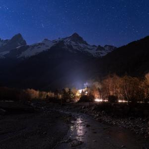Cielo estrellado sobre el Parador de Bielsa