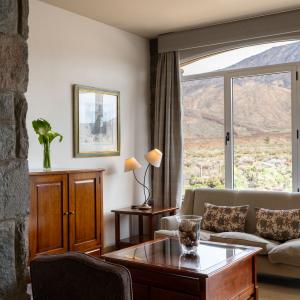 Zona común con vistas del Parador de Las Cañadas del Teide
