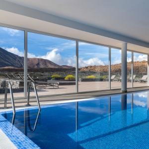 Piscina cubierta en el Parador de Las Cañadas del Teide