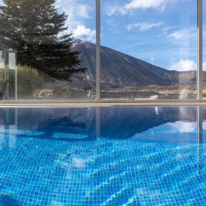 Piscina climatizada del Parador de Las Cañadas del Teide