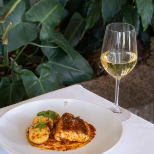 Lomo de cherne con mojo del restaurante del Parador de Las Cañadas del Teide