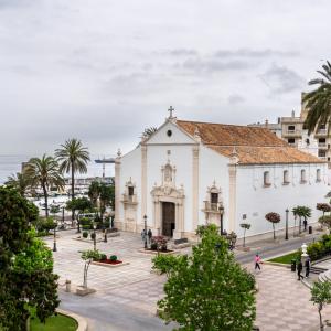 Santuario de Santa María de África en el entorno del Parador de Ceuta