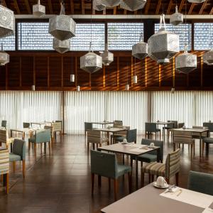 Salón de desayunos del Parador de Ceuta