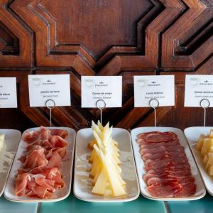 Buffet de desayuno del Parador de Ceuta
