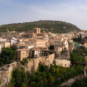 Cuenca desde un mirador en el entorno del Parador de Cuenca