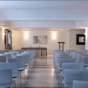 Evento en teatro en salón del Parador de Cuenca