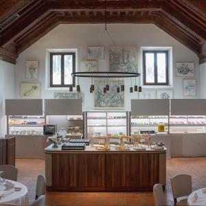 Zona de desayuno buffet del Parador de Cuenca