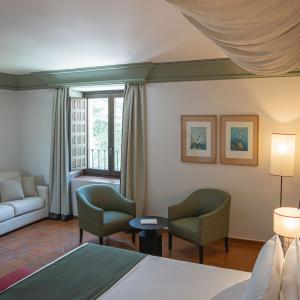 Vista parcial de Habitación superior del Parador de Cuenca