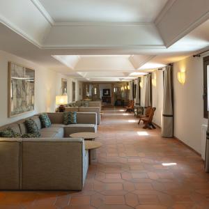 Zona de clientes del Parador de Cuenca