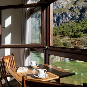 Terraza de habitación doble estándar en el Parador de Fuente Dé