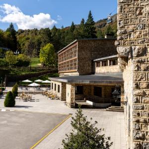 Acceso al Parador de Fuente Dé