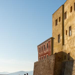 Vista lateral fachada del Parador de Ibiza