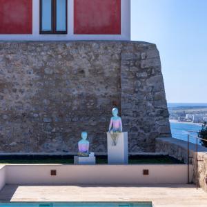 Detalle de la piscina del Parador de Ibiza