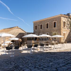 Zona de terraza del Parador de Ibiza