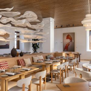 Decoración del restaurante del Parador de Ibiza