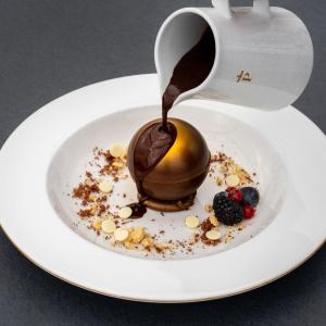 Postre luna rota de príncipe Alberto del restaurante del Parador de La Palma