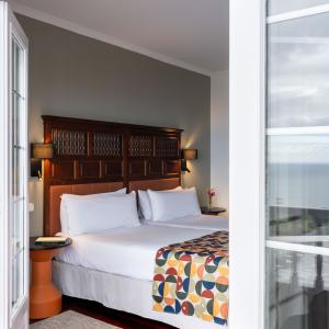 Vista al interior de habitación superior del Parador de La Palma