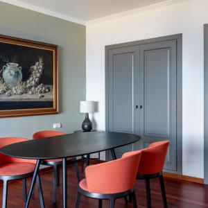 Saloncito contiguo de junior suite del Parador de La Palma