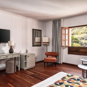 Vista parcial de habitación del Parador de La Palma