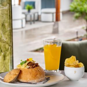 Bocadillo de carne mechada de la cafetería del Parador de La Palma