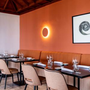 Detalle de bancada del restaurante del Parador de La Palma