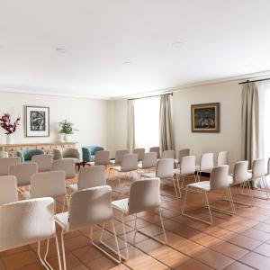Montaje en salón de Parador de Málaga Gibralfaro