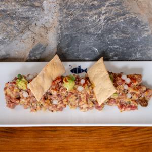 Tartar de salchichón del Parador de Málaga Gibralfaro