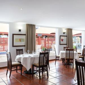 Interior del Parador de Manzanares, zona del resturante