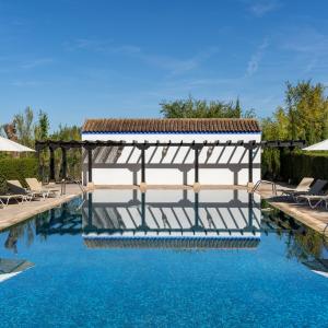 Piscina del Parador de Manzanares