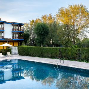 Piscina de verano del Parador de Manzanares