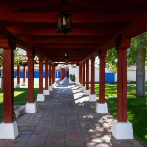 Galería exterior del Parador de Manzanares