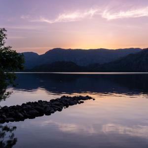 Lago de Sanabria en el entorno del Parador de Puebla de Sanabria