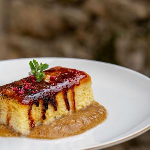 Torrija de sobao del restaurante del Parador de Santillana Gil Blas