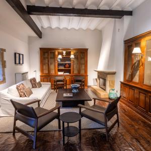 Salita del Parador Santillana Gil Blas