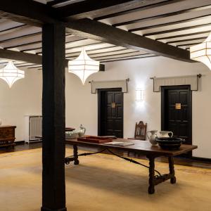 Zona de acceso a habitaciones del Parador de Santillana Gil Blas