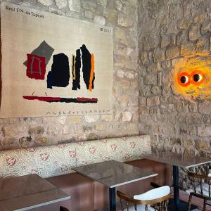Detalle de decoración de la cafetería del Parador de Sigüenza