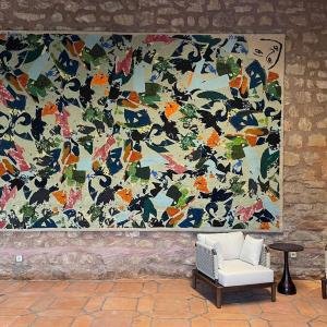 Obra artística en la recepción del Parador de Sigüenza