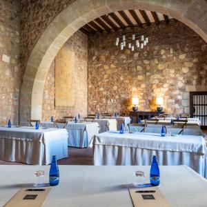 Montaje corporativo en salón del Parador de Sigüenza