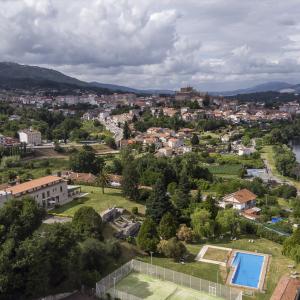 Vista aérea del entorno del Parador de Tui
