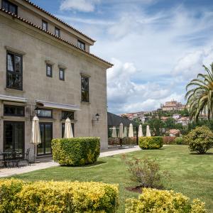 Jardín trasero del Parador de Tui