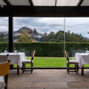 Vistas desde la terraza cubierta del restaurante del Parador de Tui
