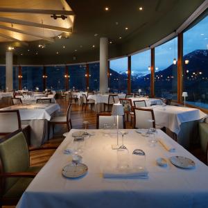 Detalle de mesa del restaurante del Parador de Vielha