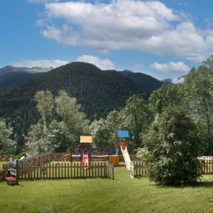 Parque infantil en el Parador de Vielha