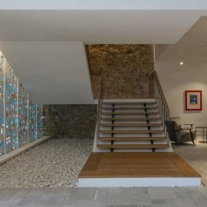 Acceso a las habitaciones del Parador de Aiguablava 