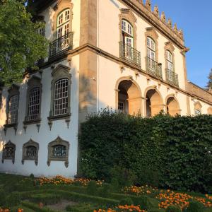 Una de las torres barrocas originales del Parador Casa da Ínsua 