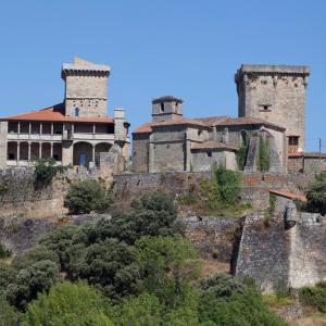 Panorámica del Parador del Castillo de Monterrei