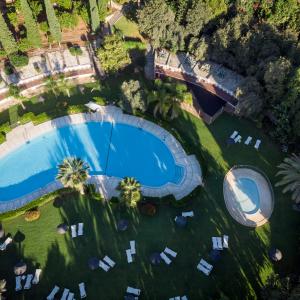 Vista aérea de la piscina exterior del Parador de Córdoba