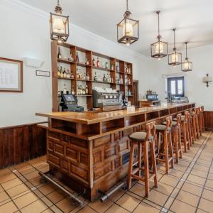 Cafetería y barra de bar del Parador de Gredos