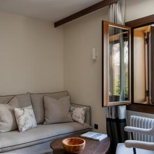 Detalle de habitación doble accesible del Parador de Bielsa