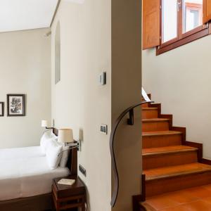 Habitación estándar con dos camas del Parador de Cáceres